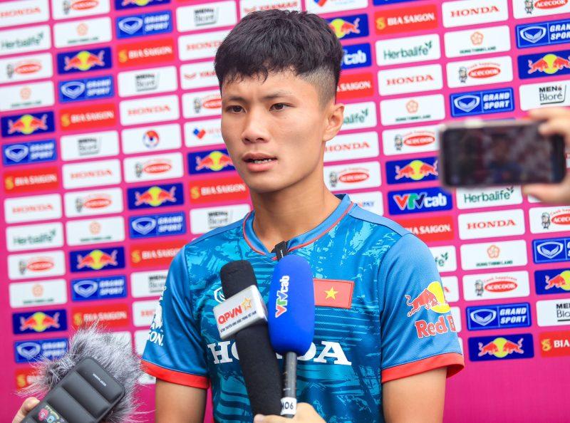 Em họ Công Phượng từng được gọi lên U23 Việt Nam dưới thời HLV Troussier